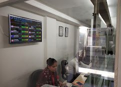 Polo Forex Currency Exchange office inside